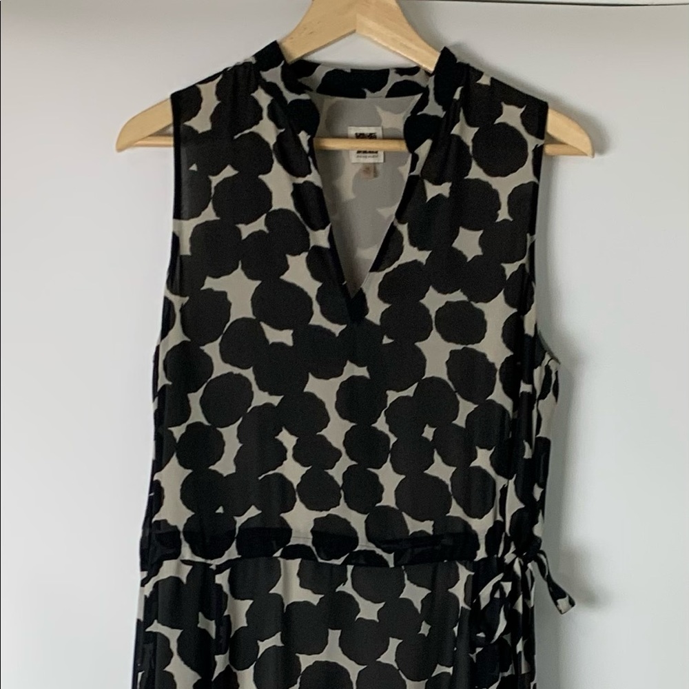 Sleeveless, Lightweight Dress- Great for work